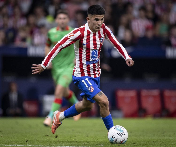 意媒：阿尔马达被推荐给尤文，斯帕莱蒂想签博洛尼亚前锋卡斯特罗