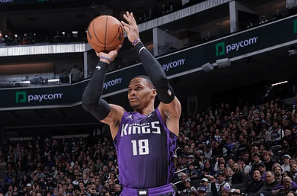 kaiyun网页版-威少谈三分9中6：只要出现空位机会时，我很有信心能投进