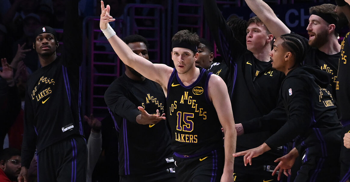 开云网页版-湖人近7战6胜！里夫斯：我们开始承担责任 不再只是双手一摊|奥斯汀-里夫斯|奥斯汀·里夫斯|勒布朗-詹姆斯|洛杉矶湖人队|nba_新浪体育_新浪新闻