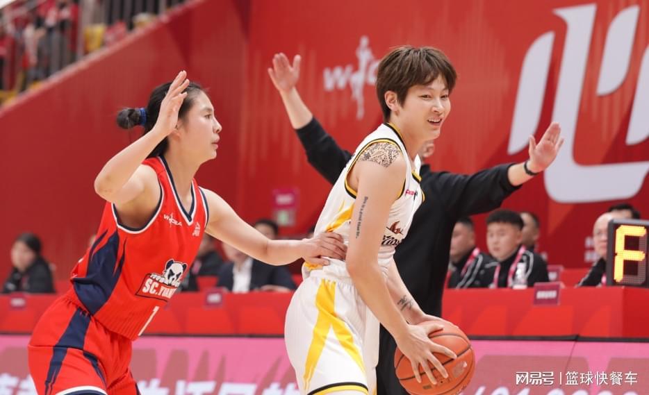 kaiyun网页版-女篮一夜曝出两大冷门！全联盟第1被掀翻：张子宇6分2板惨遭弃用