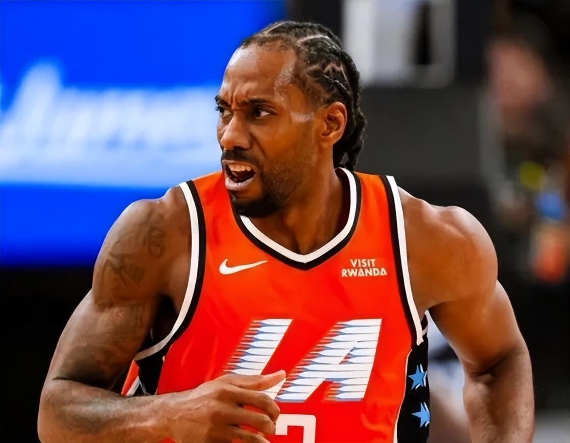 kaiyun网页版-伦纳德伤情官宣！诊断左脚踝扭伤，伤停时间未知，幸好不是大伤！